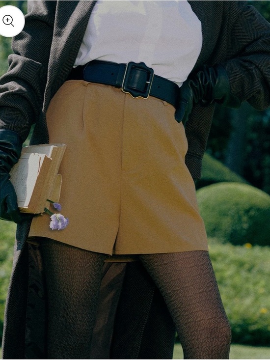 Sarah Flint - Vienna Waist Belt - Black Leather Belt with Gold Scalloped Buckle main image 6